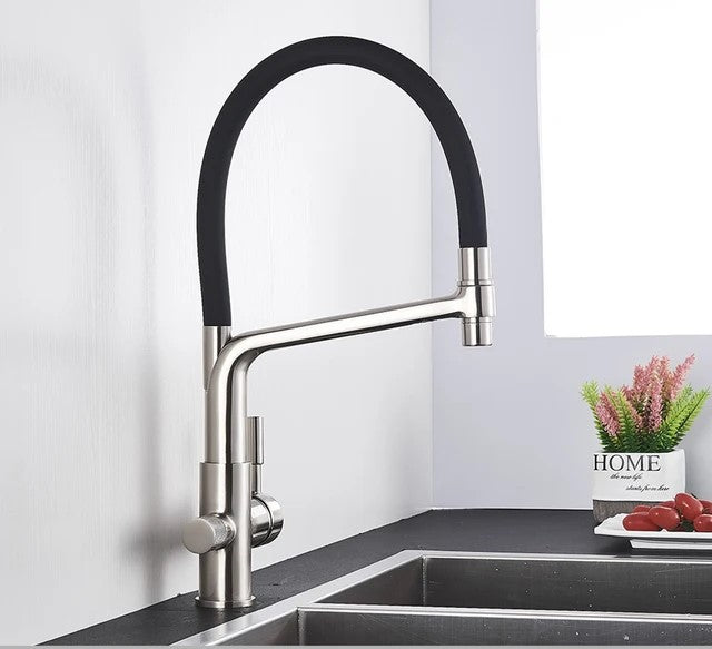Torneira Gourmet Com Saída Para Água Filtrada Monocomando Quente e Fria Elegance Arc